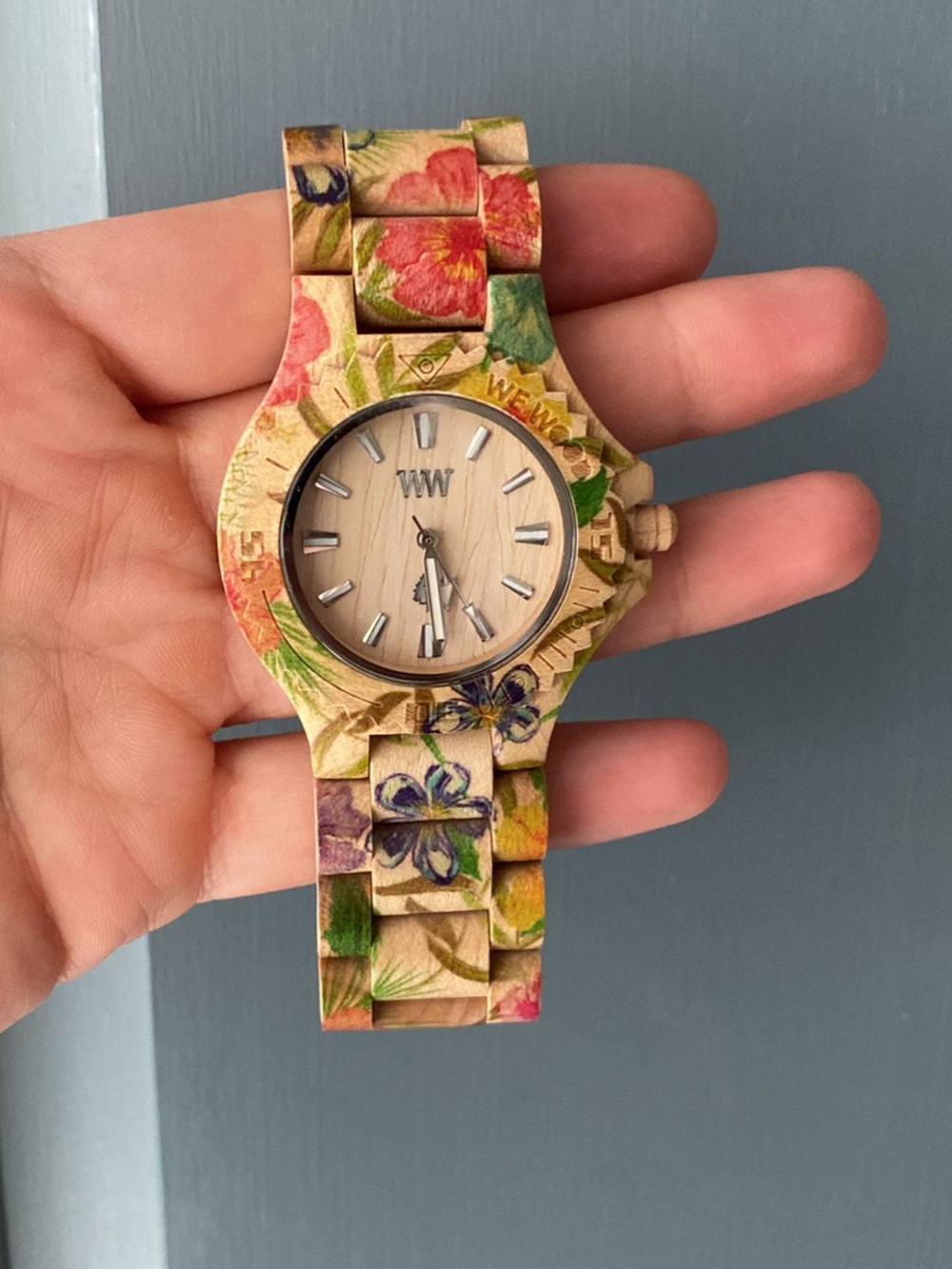 Women’s wooden watch